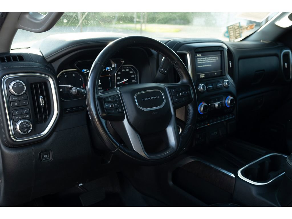 Used 2022 GMC Sierra 2500 Denali w/ Denali Ultimate Package AWD/4WD image 11