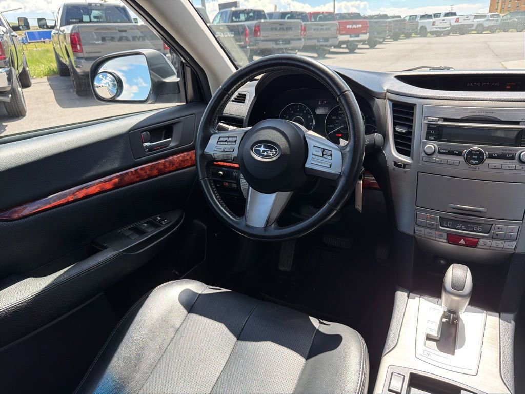 Used 2011 Subaru Outback 2.5i Limited AWD/4WD image 32