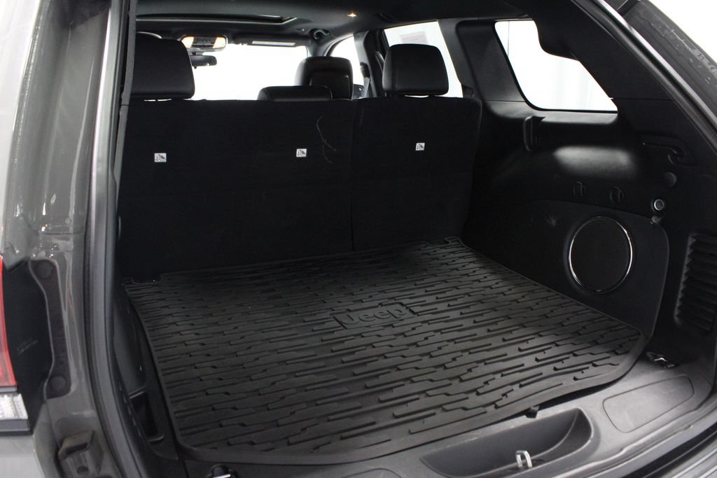 Used 2021 Jeep Grand Cherokee Laredo X AWD/4WD image 18