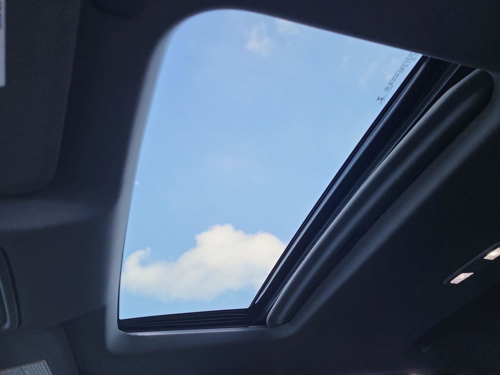 Used 2021 Chevrolet Silverado 1500 LT Trail Boss w/ Convenience Package II image 33