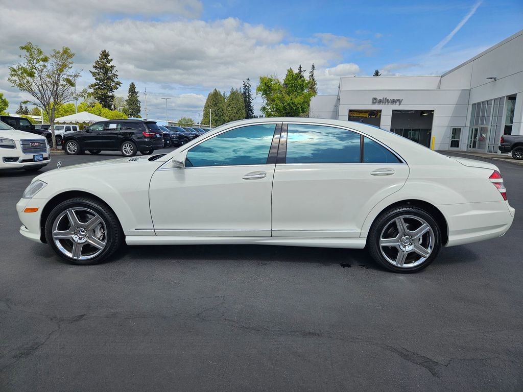 Used 2009 Mercedes-Benz S 550 4MATIC image 3