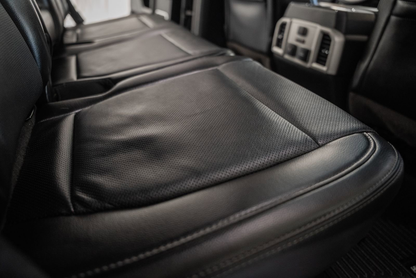 Used 2017 Ford F150 Lariat w/ Equipment Group 502A Luxury image 43