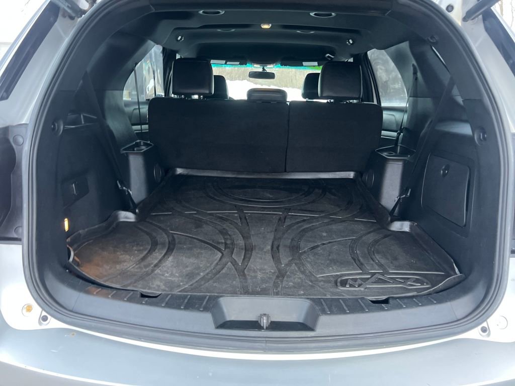 Used 2017 Ford Explorer XLT w/ Equipment Group 202A image 27