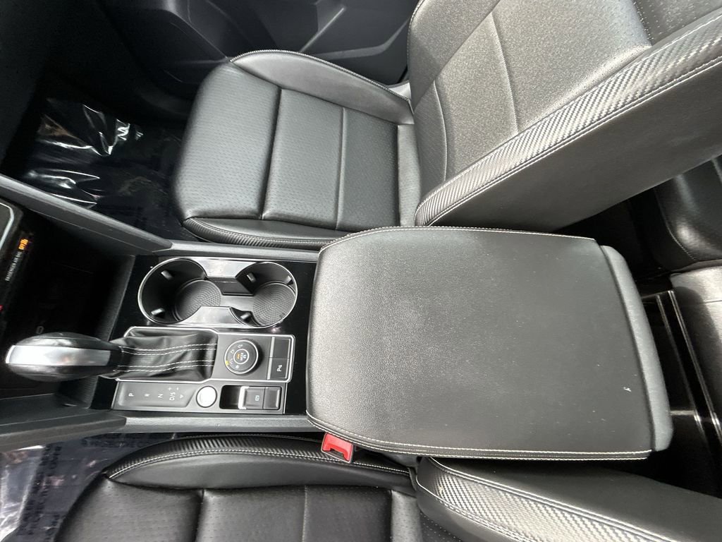 Used 2022 Volkswagen Atlas Cross Sport SEL R-Line image 20