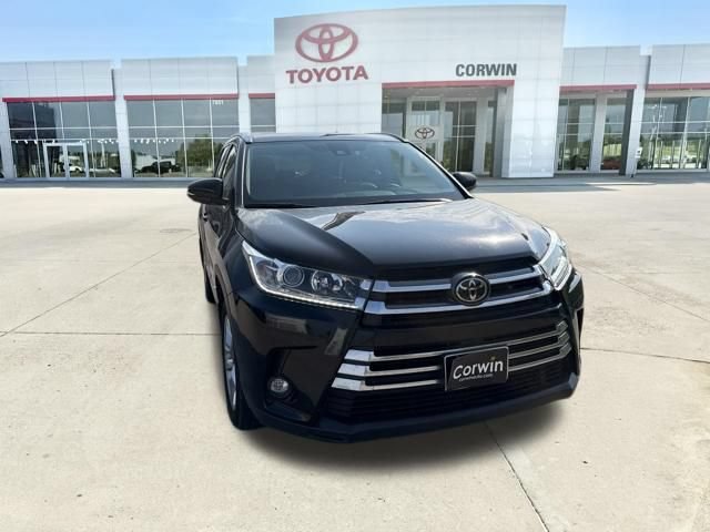 Used 2019 Toyota Highlander Limited w/ Protection Package #3 AWD/4WD video 2