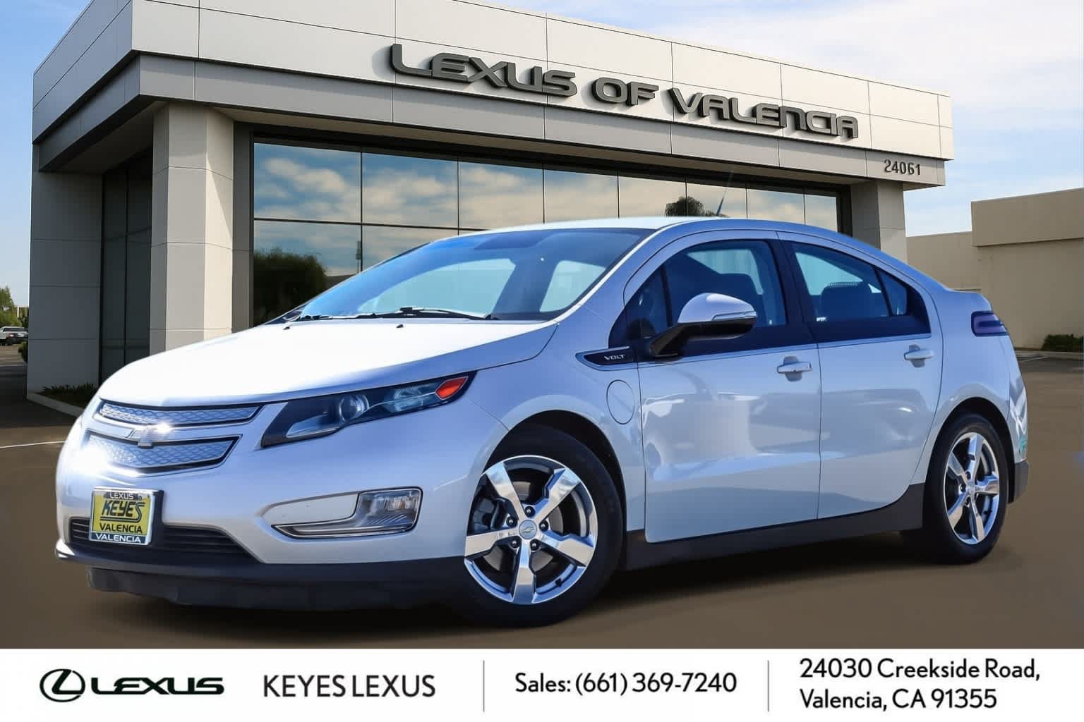 Used 2013 Chevrolet Volt Premium w/ Premium Trim Package FWD image 2