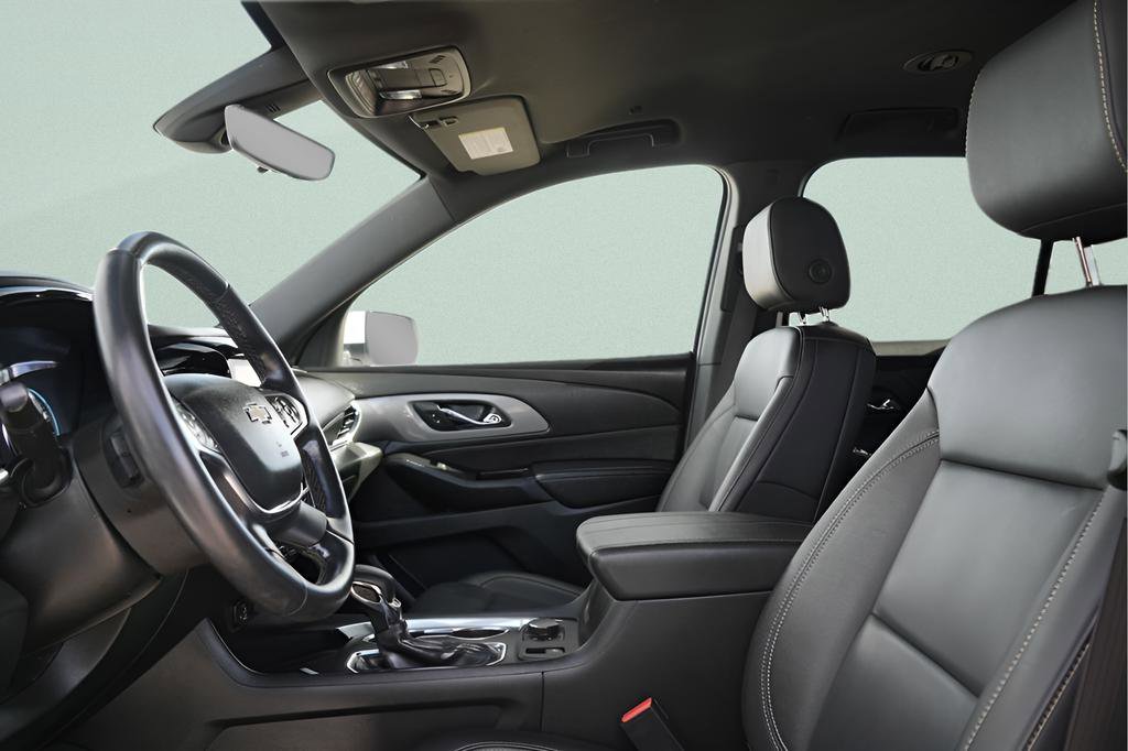 Used 2023 Chevrolet Traverse LT w/ LT Premium Package AWD/4WD image 29