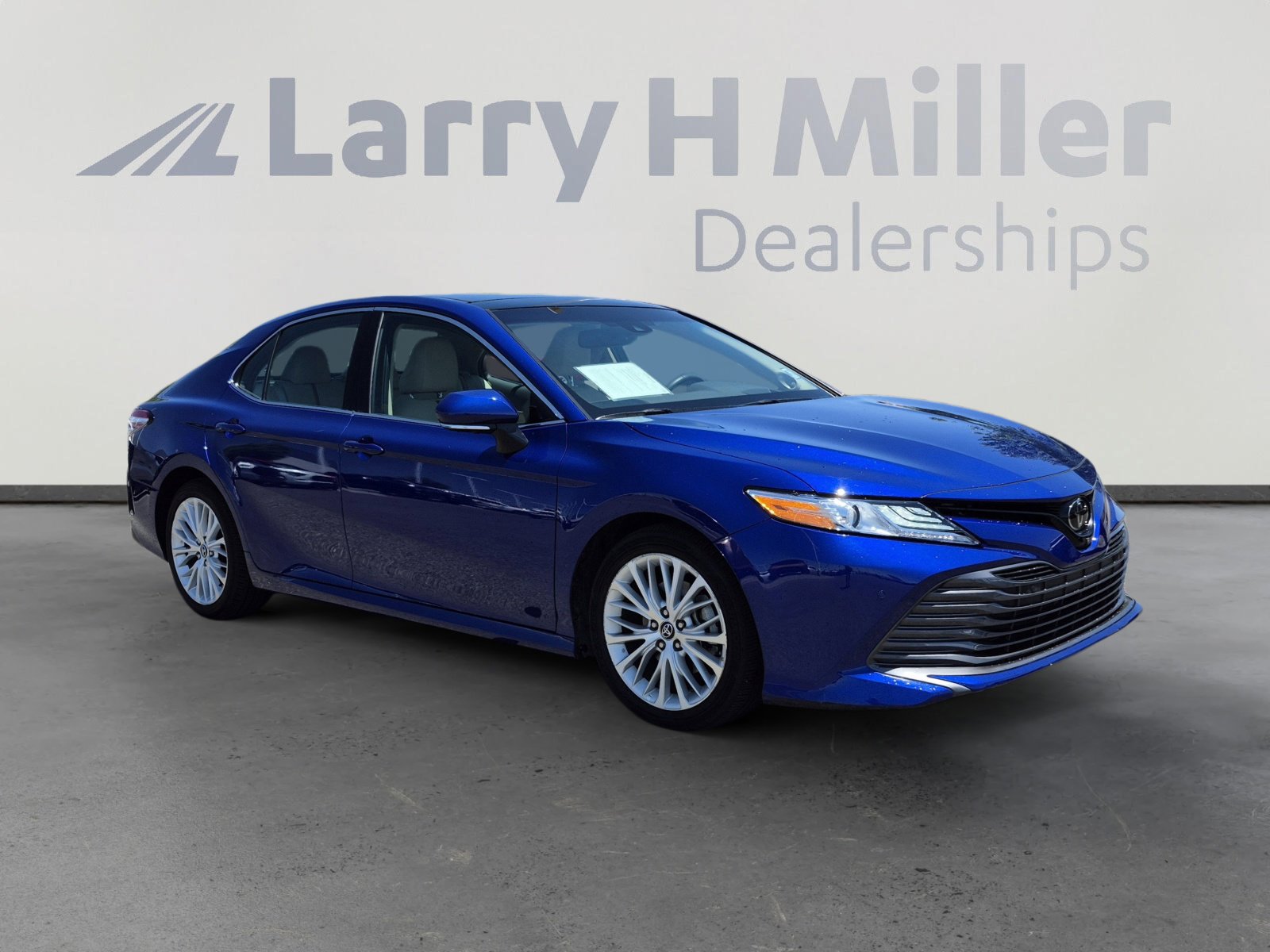 Used 2018 Toyota Camry XLE w/ Driver Assist Package FWD image 7