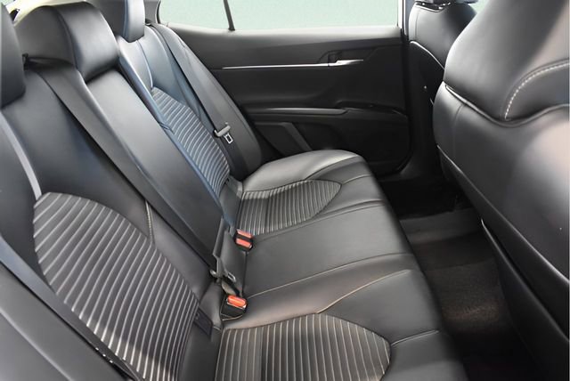 Used 2020 Toyota Camry SE w/ Carpet Mat Package FWD image 16