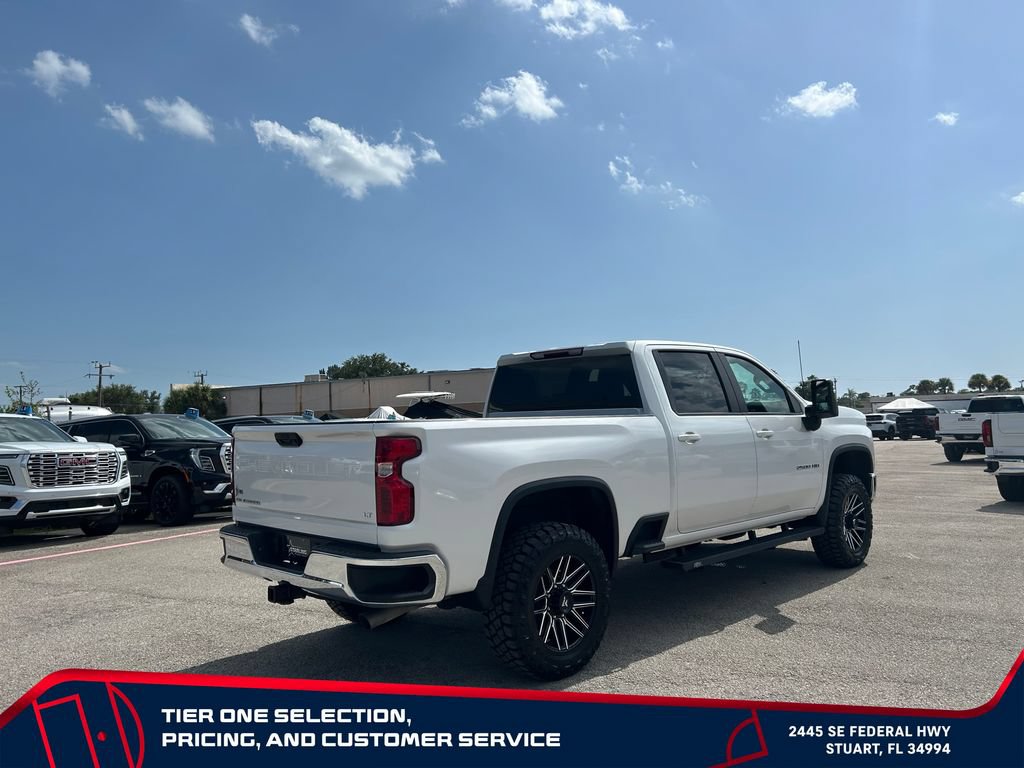 Used 2022 Chevrolet Silverado 2500 LT AWD/4WD image 7