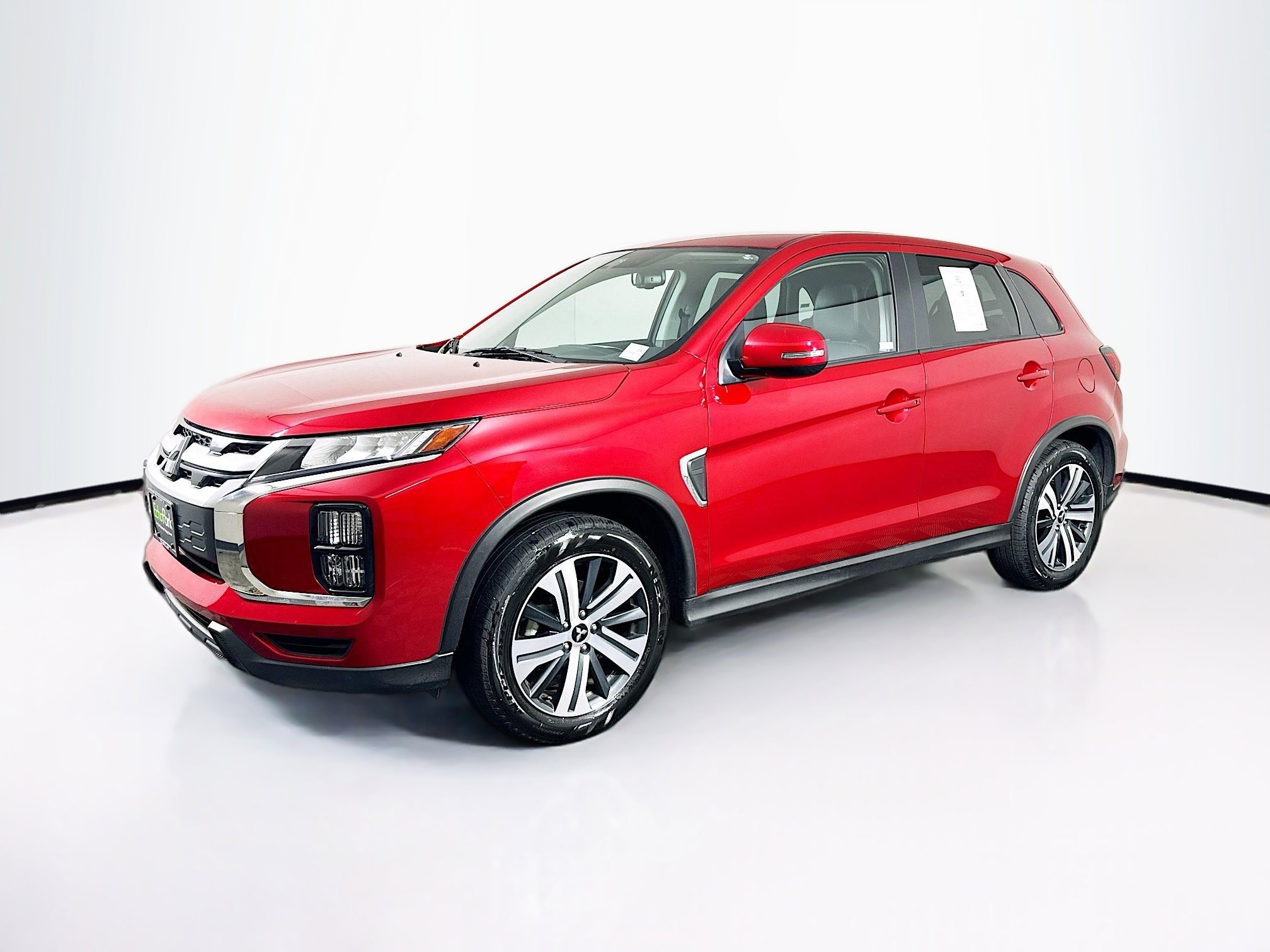 Used 2025 Mitsubishi Outlander Sport SE image 3