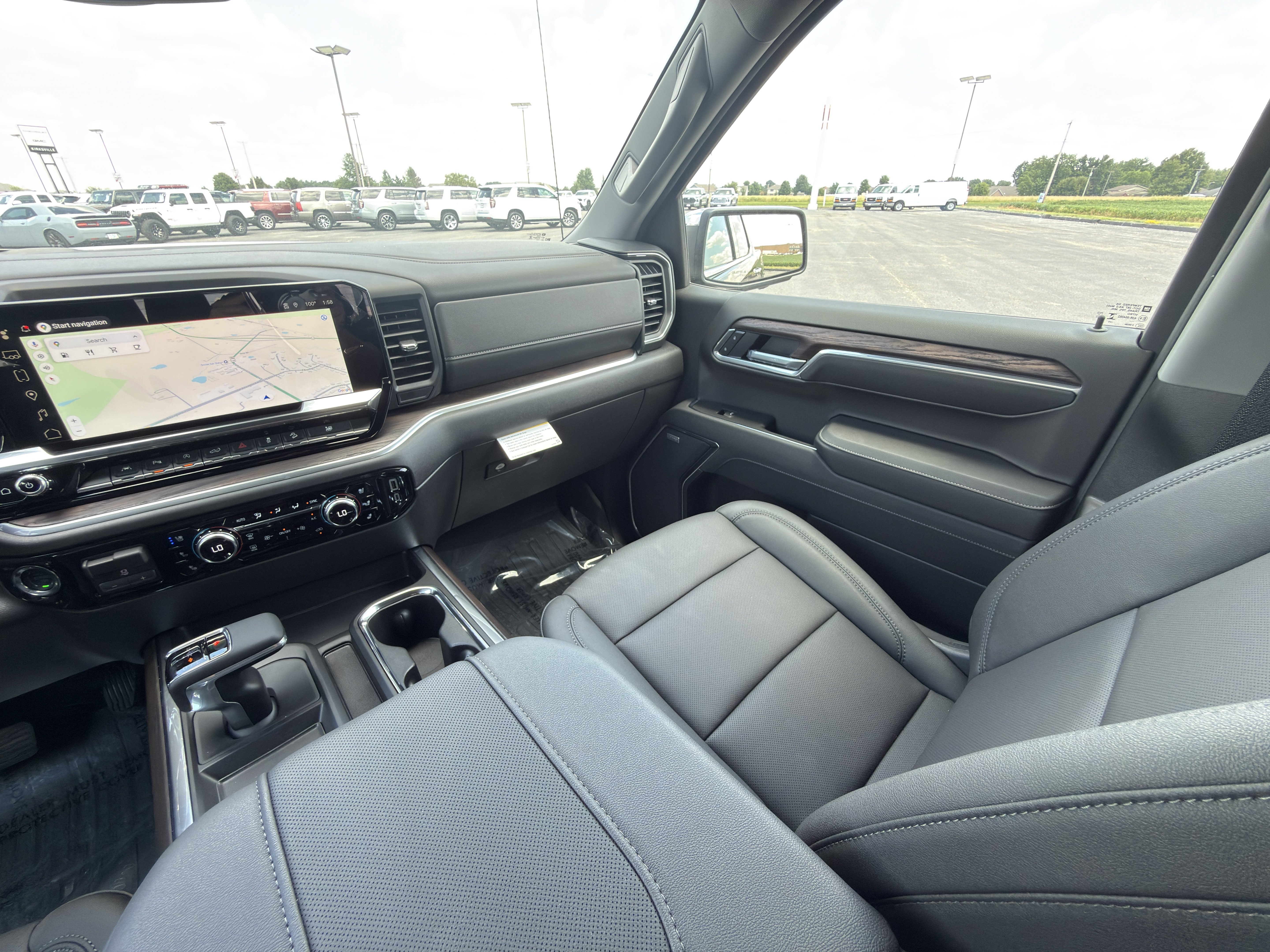 New 2026 GMC Sierra 1500 SLT w/ SLT Premium Plus Package AWD/4WD image 22