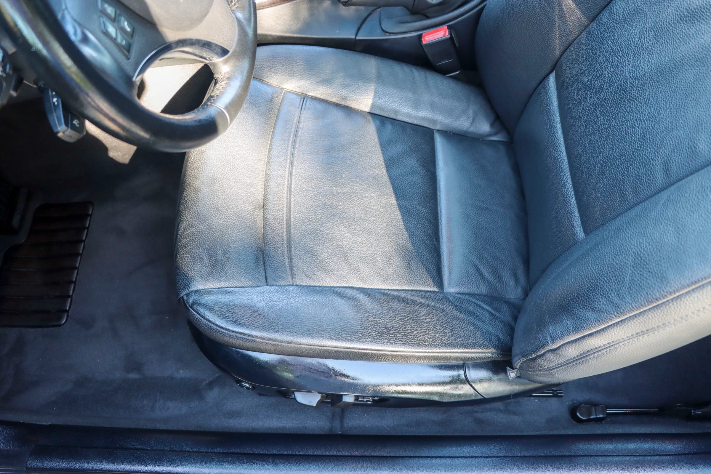Used 2011 BMW 335i Coupe w/ Premium Pkg RWD image 14