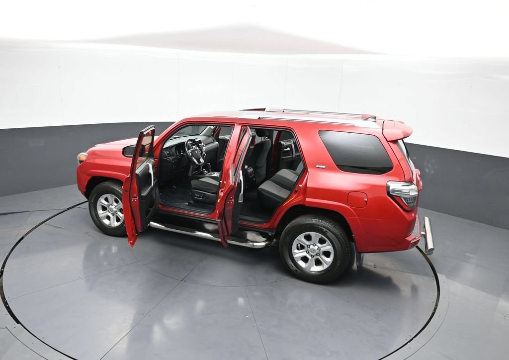 Used 2016 Toyota 4Runner SR5 AWD/4WD image 42