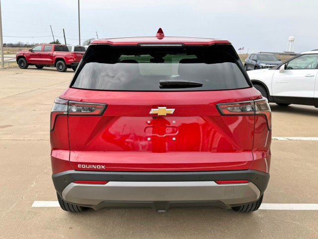 New 2026 Chevrolet Equinox LT w/ Convenience Package II image 4