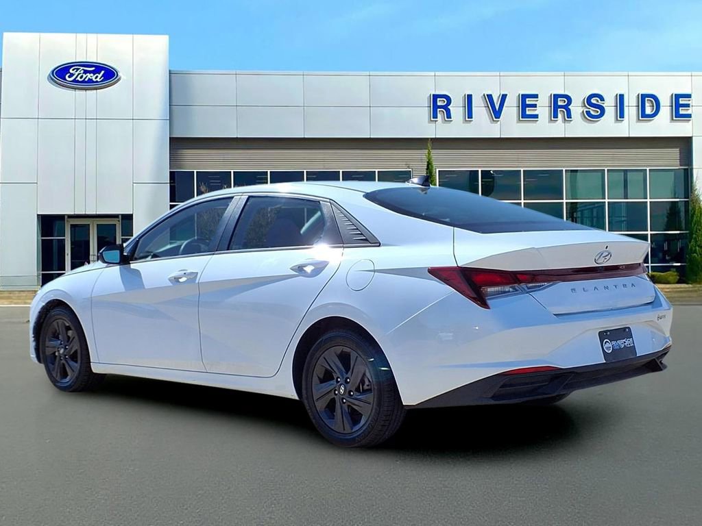 Used 2023 Hyundai Elantra SEL image 4