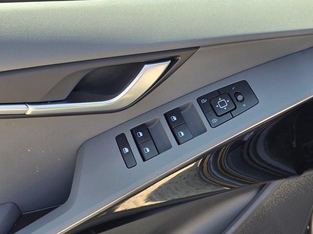 New 2026 Kia Niro EX FWD image 21