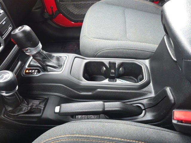 Used 2024 Jeep Wrangler Sport S image 26