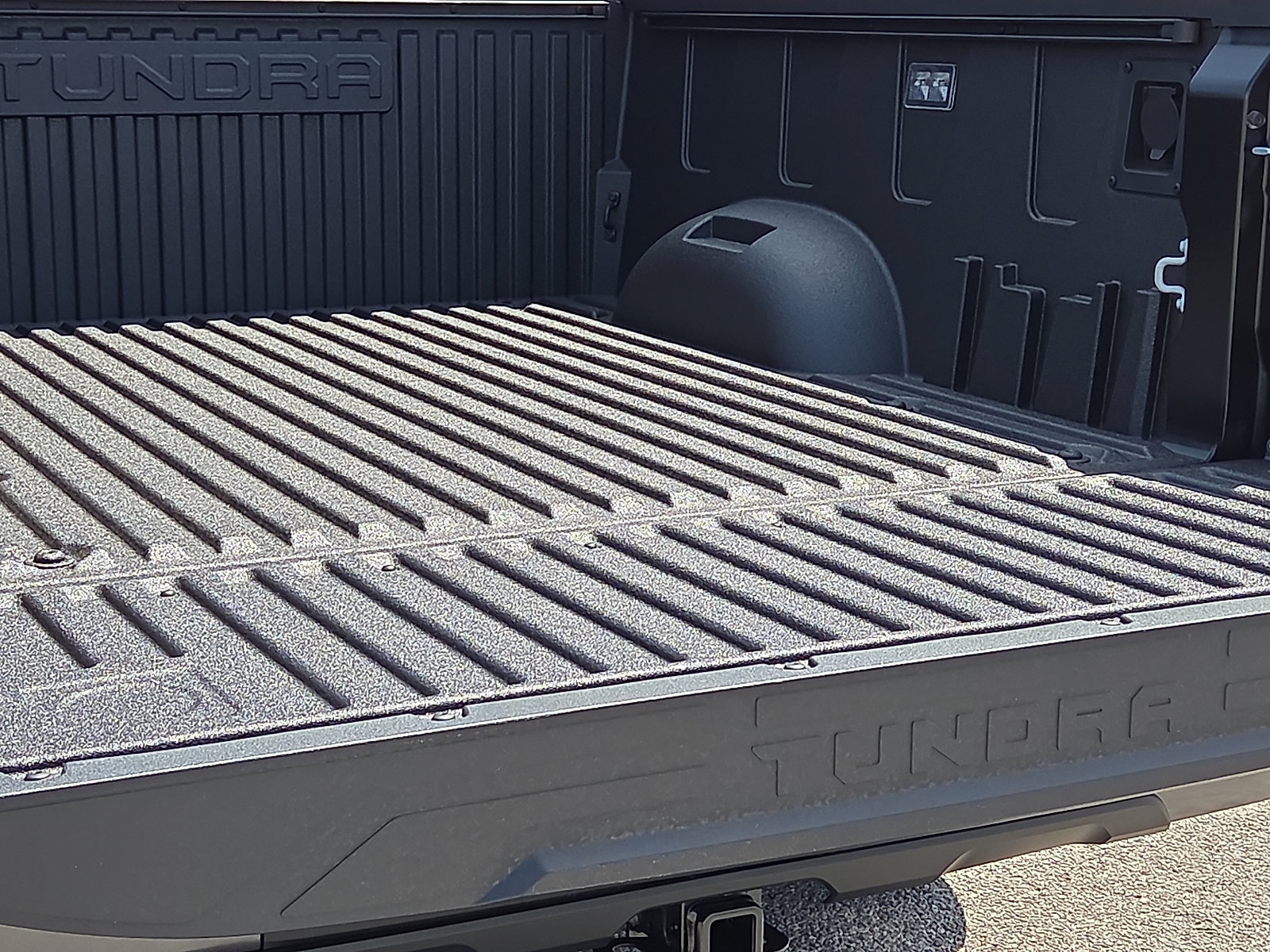 New 2026 Toyota Tundra Platinum w/ TRD Off-Road Package AWD/4WD image 6
