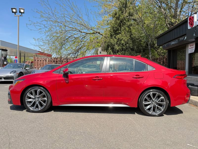 Used 2021 Toyota Corolla SE w/ Carpet Mat Package (TMS) FWD image 9