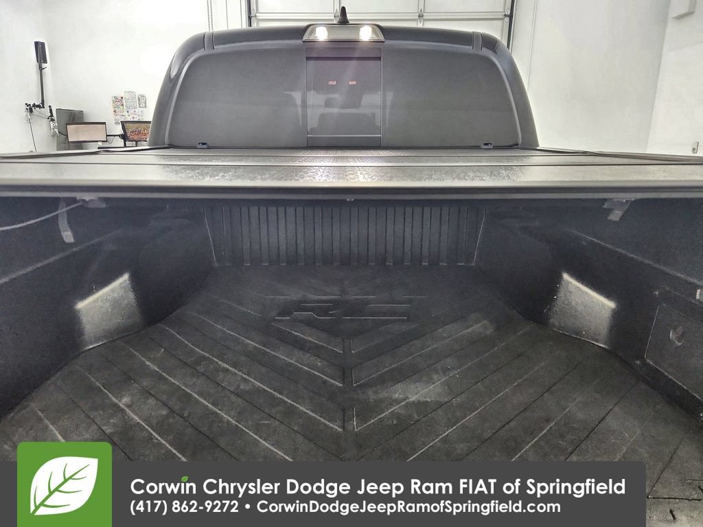 Used 2021 Toyota Tacoma SR5 RWD image 30