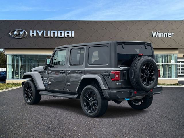 Used 2022 Jeep Wrangler Unlimited Sahara w/ Cold Weather Group image 3