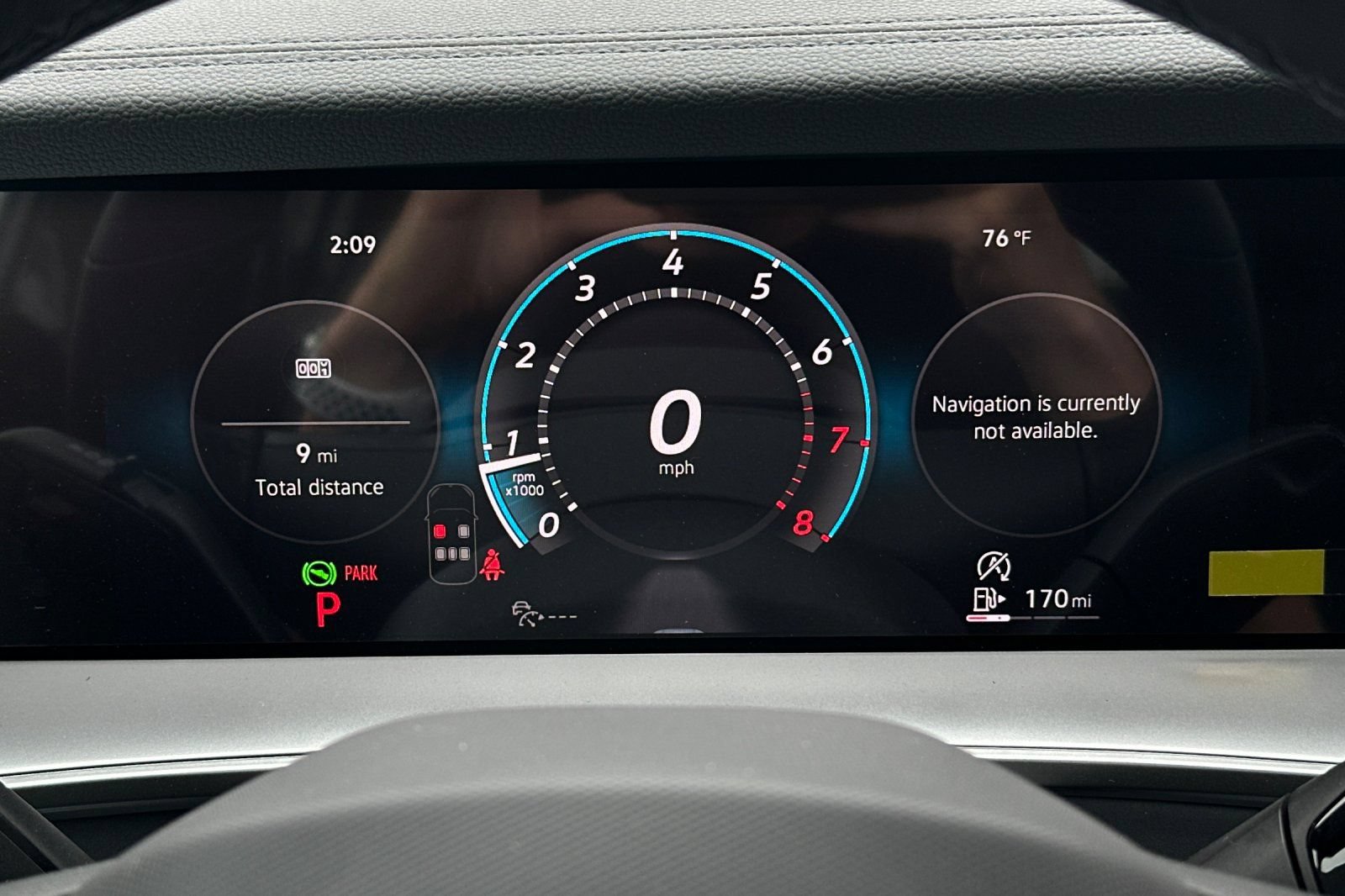 New 2026 Volkswagen Tiguan SE R-Line FWD image 24
