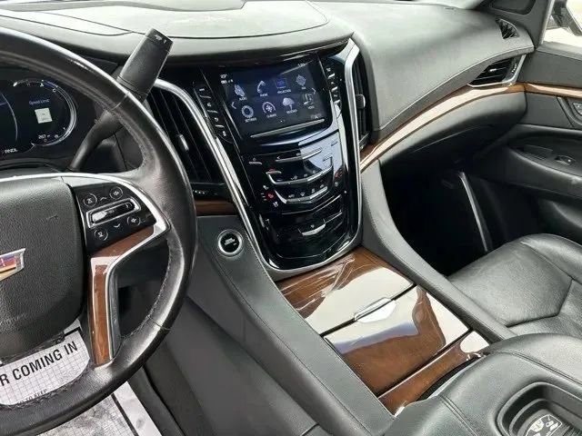 Used 2020 Cadillac Escalade ESV Luxury w/ Escalade Sport Edition image 27