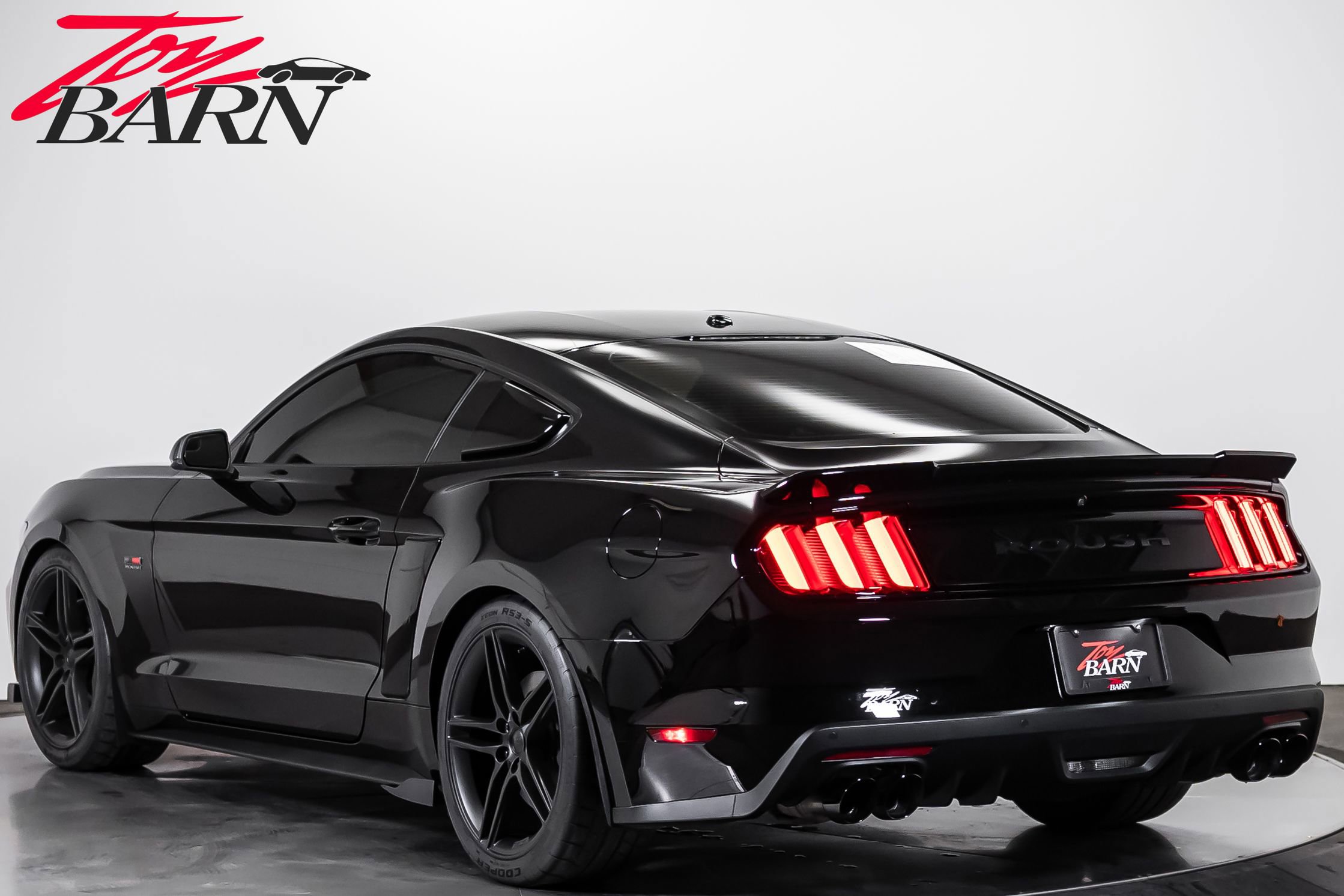 Used 2016 Ford Mustang GT Premium w/ GT Performance Package RWD image 3