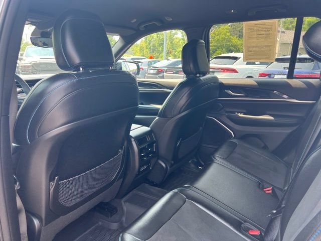 Used 2023 Jeep Grand Cherokee Trailhawk AWD/4WD image 17