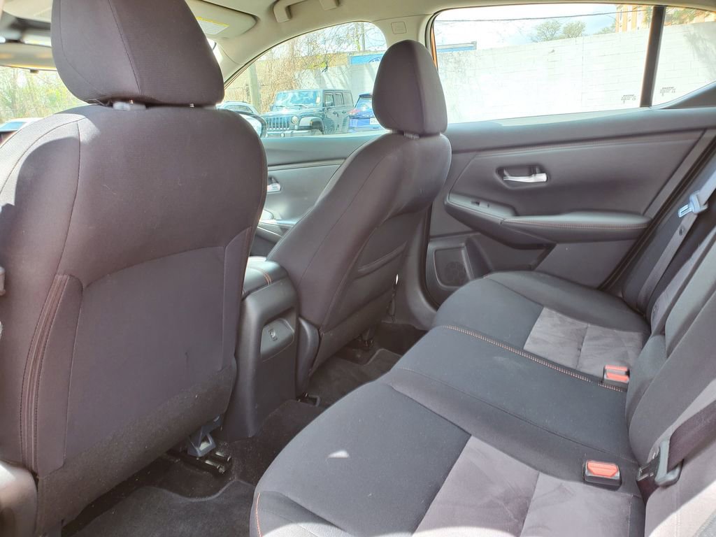 Used 2022 Nissan Sentra SR FWD image 11