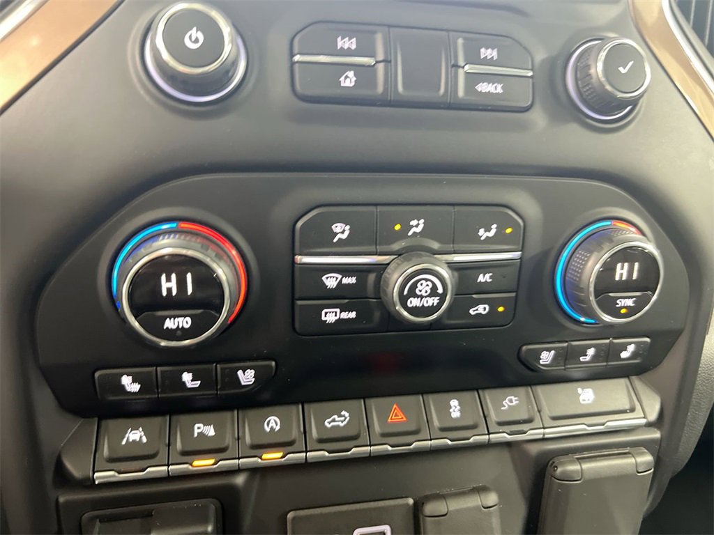 Used 2019 Chevrolet Silverado 1500 High Country w/ High Country Premium Package image 16