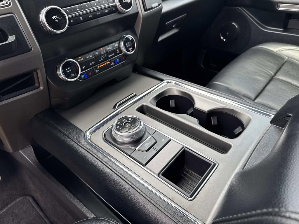 Used 2019 Ford Expedition XLT w/ Equipment Group 202A RWD image 29