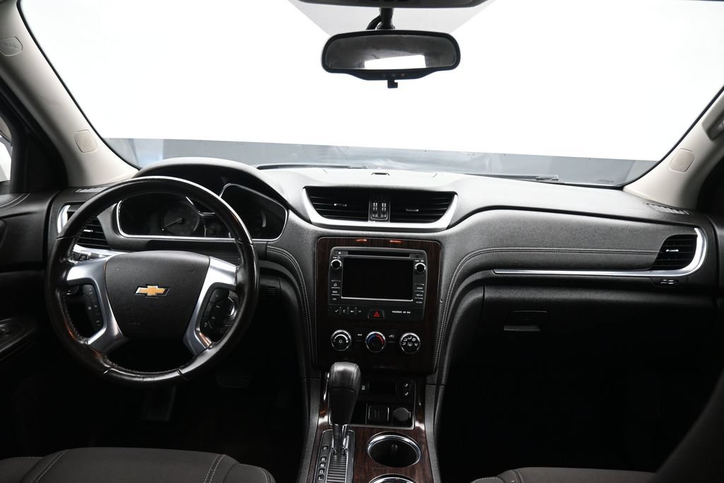 Used 2017 Chevrolet Traverse LT w/ Style and Technology Package AWD/4WD image 47