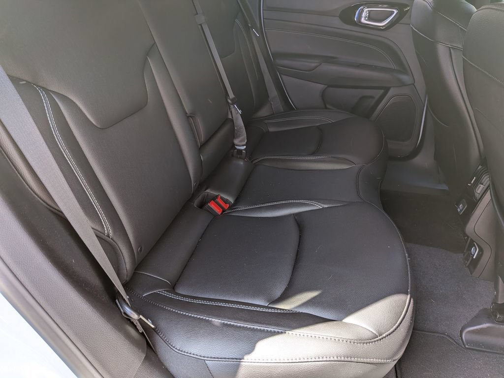 Used 2024 Jeep Compass Limited w/ High Altitude Package AWD/4WD image 32