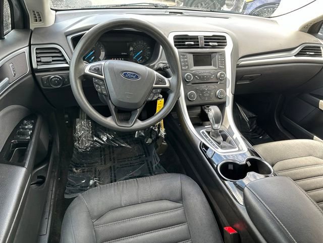 Used 2014 Ford Fusion SE FWD image 10