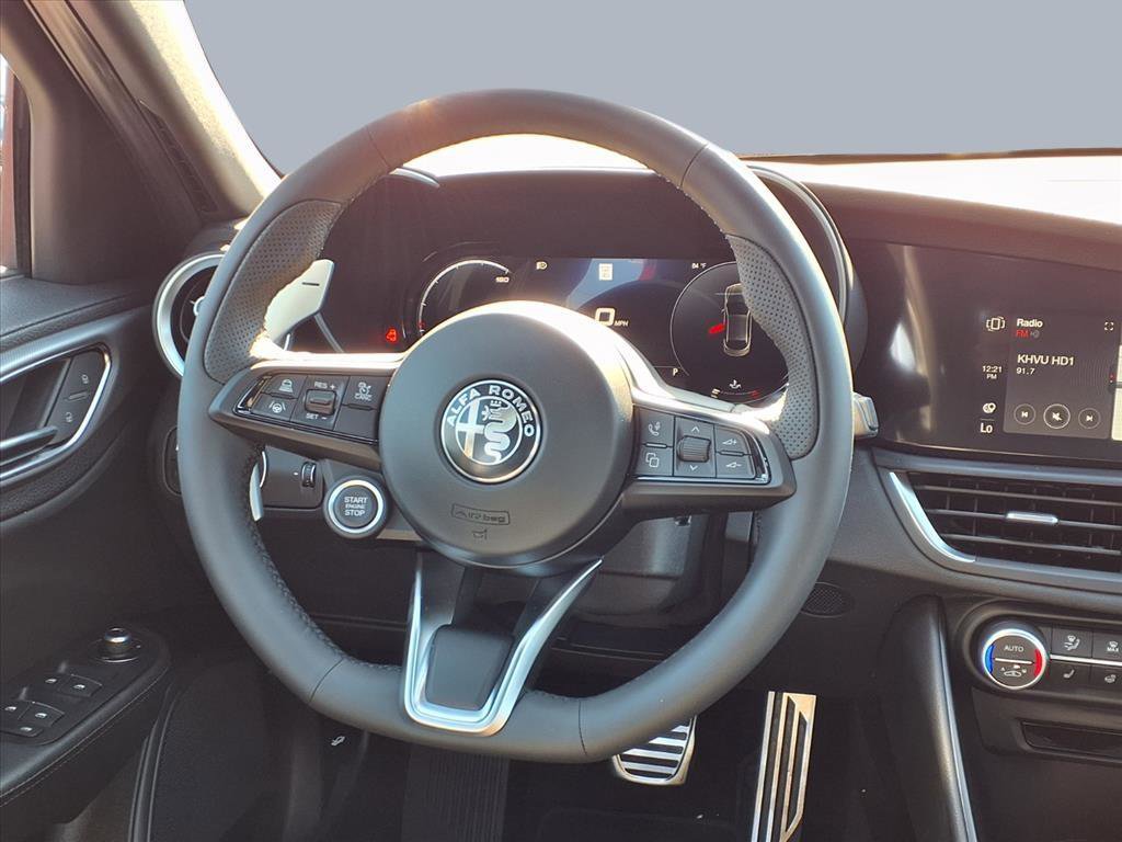 New 2025 Alfa Romeo Giulia w/ Driving Assist Package image 13
