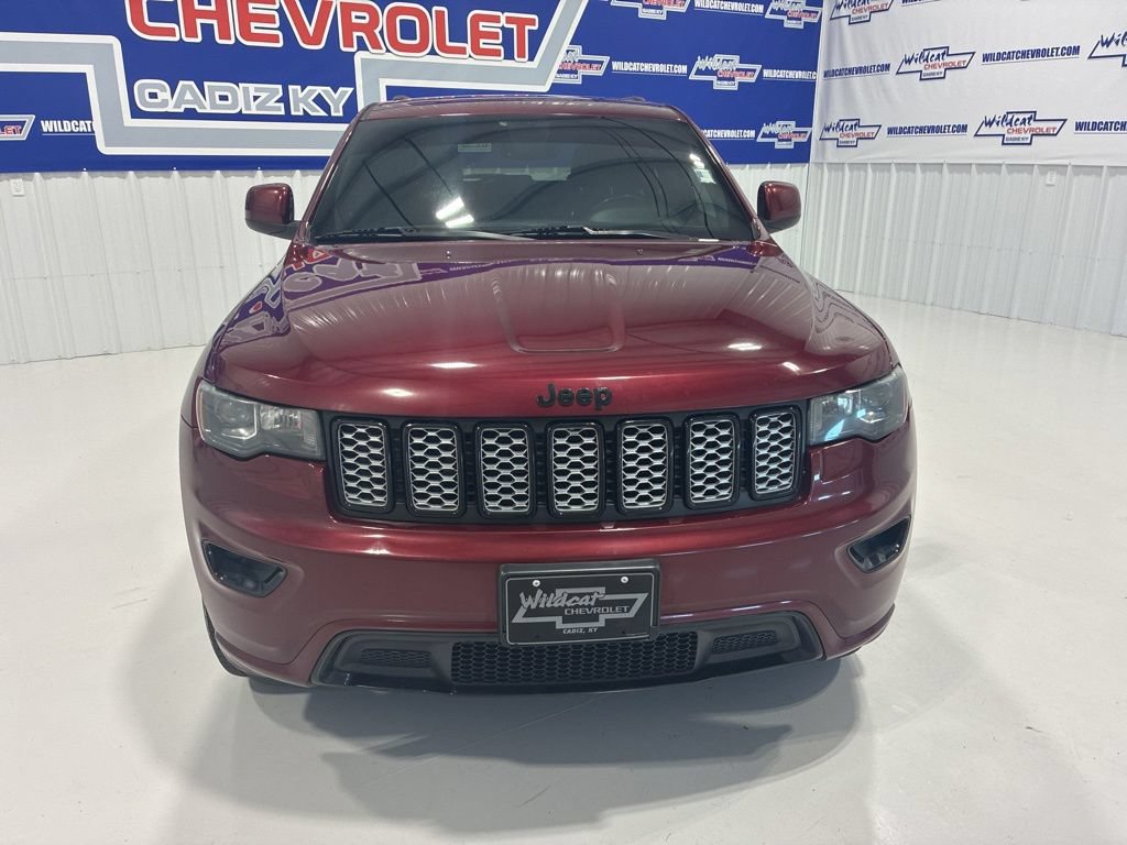 Used 2018 Jeep Grand Cherokee Altitude AWD/4WD image 11