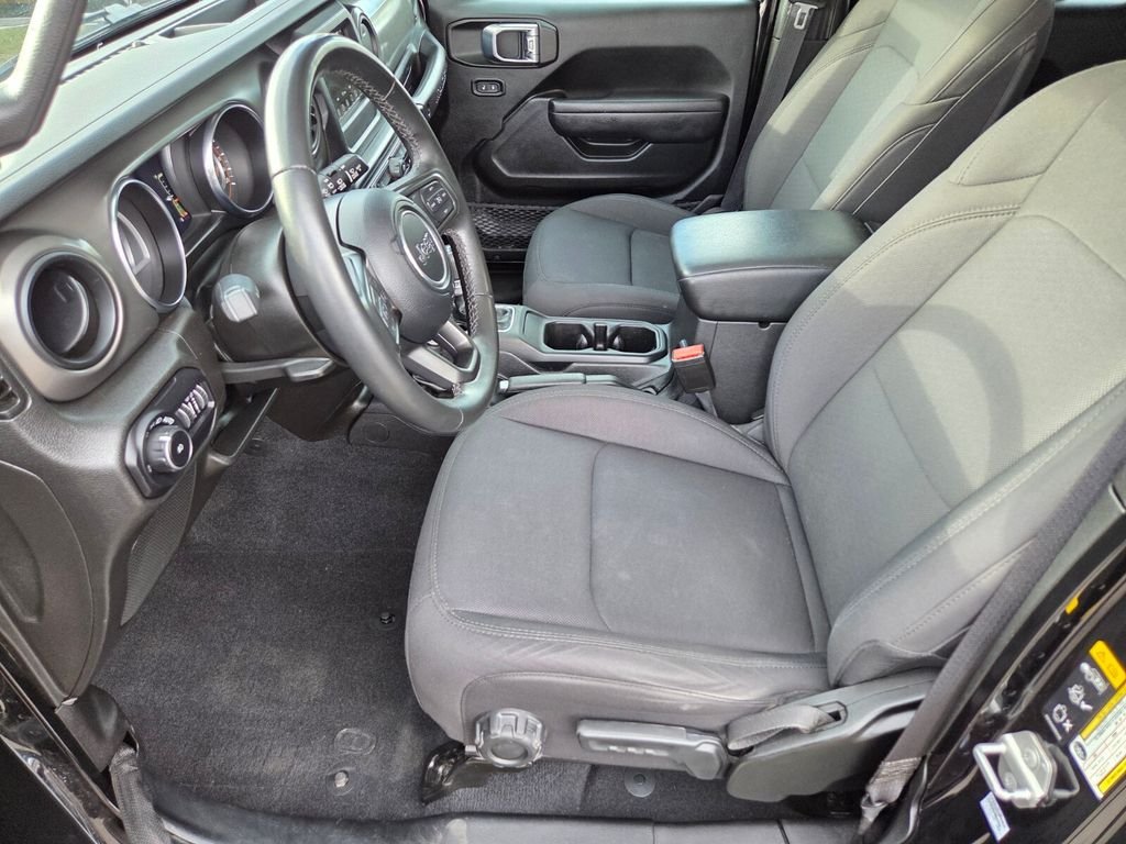 Used 2022 Jeep Wrangler Unlimited Sport AWD/4WD image 14