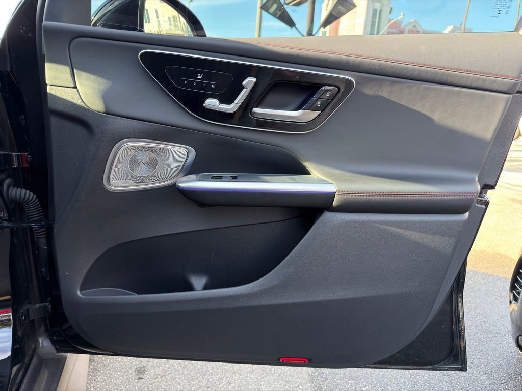 Used 2025 Mercedes-Benz GLC 43 AMG 4MATIC Coupe image 31