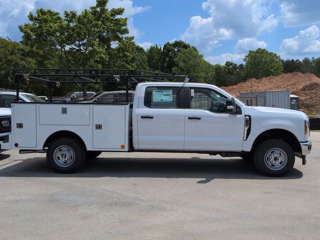 New 2026 Ford F250 XL w/ XL Chrome Package AWD/4WD image 3