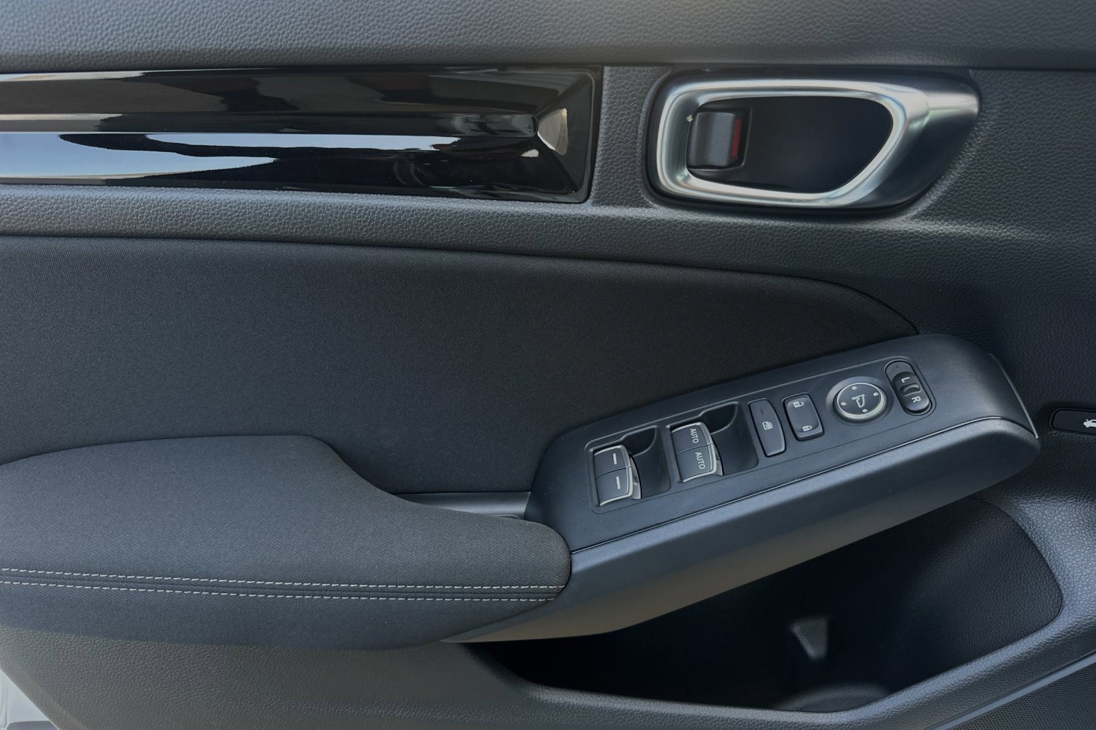 New 2025 Honda Civic Sport image 10