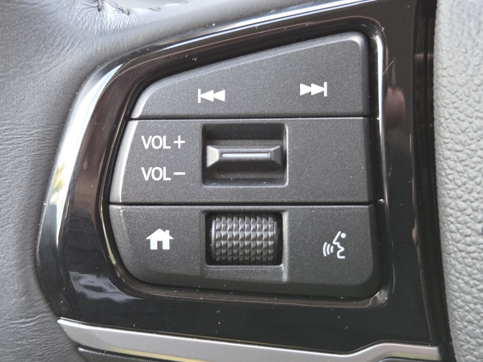 Certified 2025 Honda Odyssey EX-L image 14
