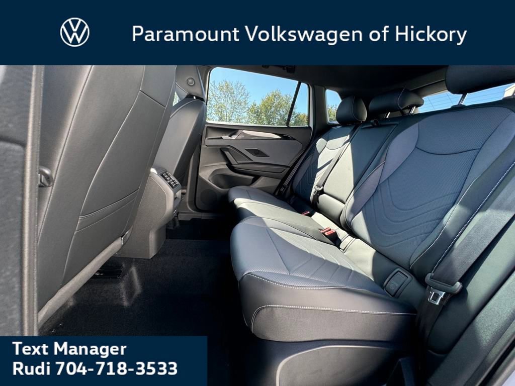 New 2026 Volkswagen Tiguan SE R-Line image 16