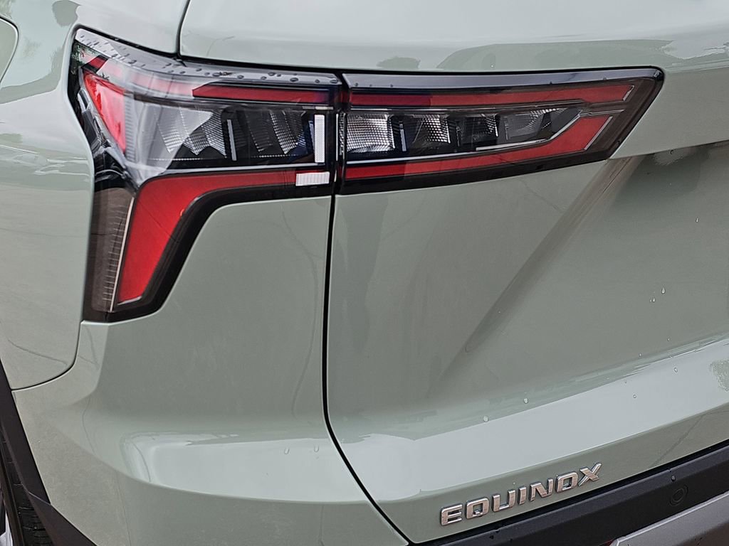 New 2026 Chevrolet Equinox LT FWD image 40