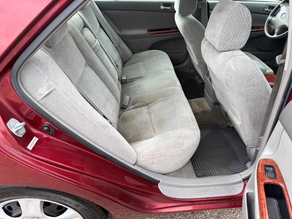 Used 2003 Toyota Camry XLE w/ Gold Pkg FWD image 14
