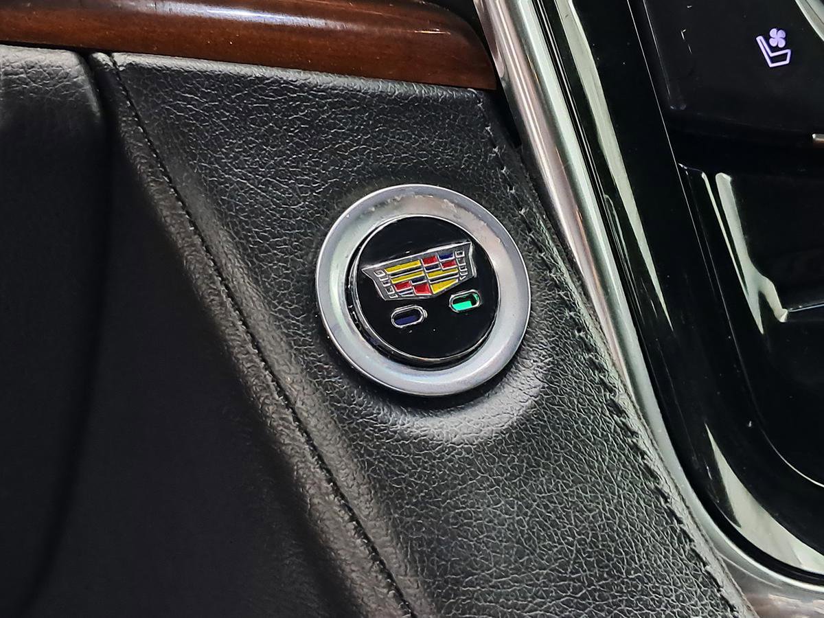 Used 2016 Cadillac Escalade 4WD image 21