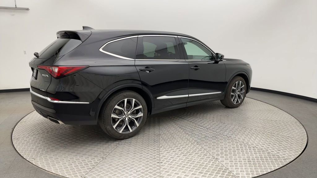 Used 2023 Acura MDX SH-AWD w/ Technology Package image 2