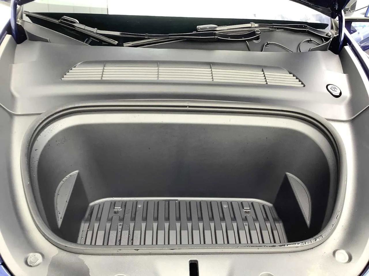 Used 2022 Tesla Model Y Performance AWD/4WD image 11