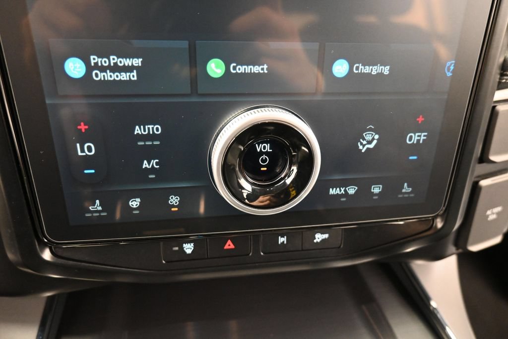 Used 2024 Ford F150 Lightning Flash AWD/4WD image 17
